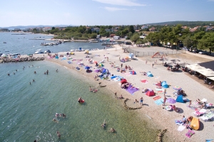 plaza makarska sukosan 01.jpg